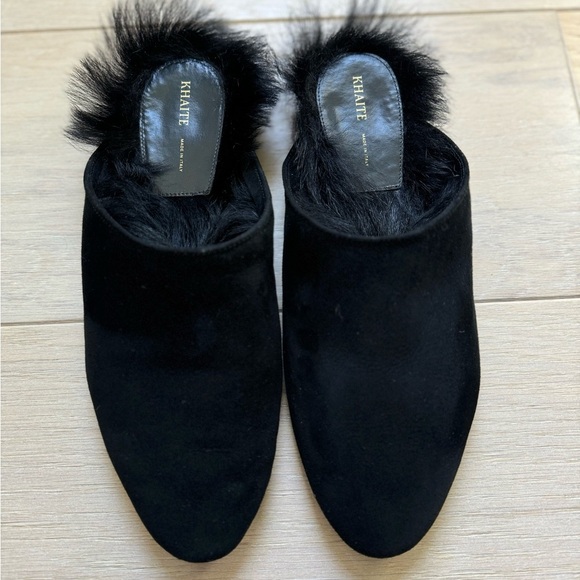 KHAITE Shoes - KHAITE Otto shearling-trimmed suede mules | black size 9.5
